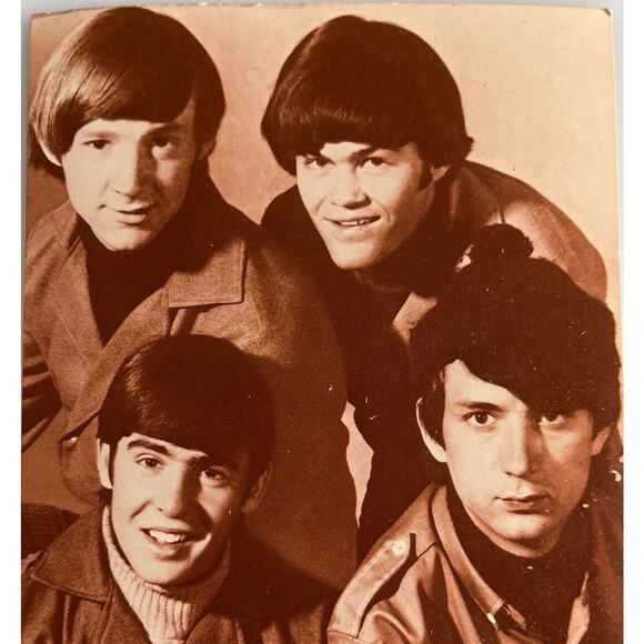 Vintage NOS 80s RPPC Postcard The Monkees Micky, Mikey, Davy, Peter Ludlow Sales - Picture 1 of 5